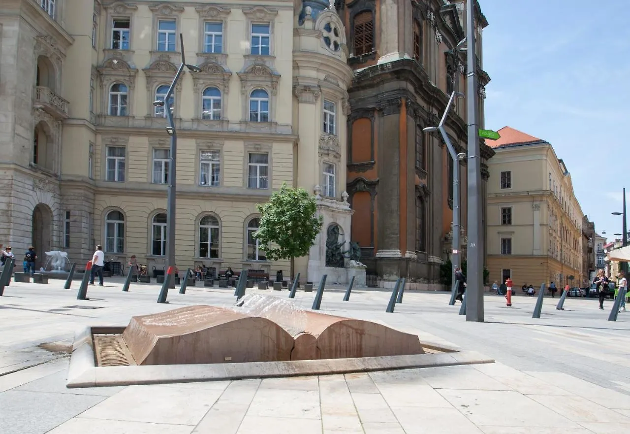 April Studio On The City Center Appartamento Budapest