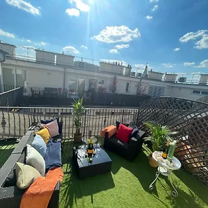 Exclusive Downtown Bella Budapest