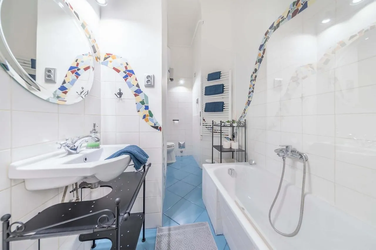 April Studio On The City Center Apartment Budapest